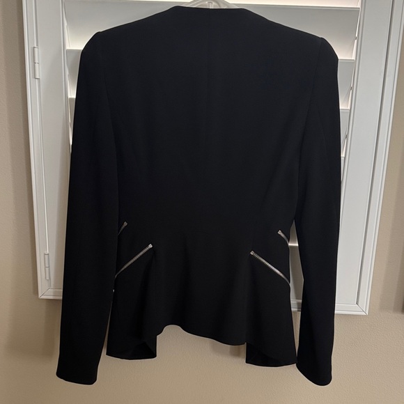 Zara Women's Black Blazer with Zipper Accents - Picture 2 of 5
